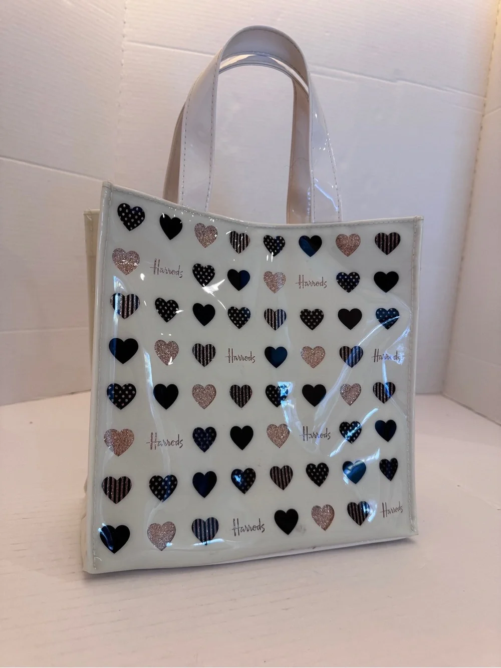 HARROD'S LONDON Signature Vinyl Coated Tote Bag Glitter Hearts Snap Closure